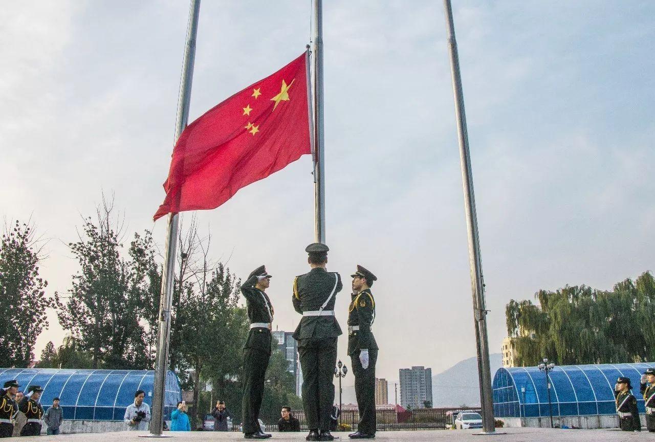 小红帽的冒险之旅